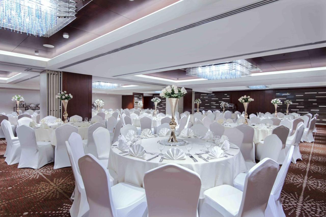 Rosh Rayhaan By Rotana Hotel